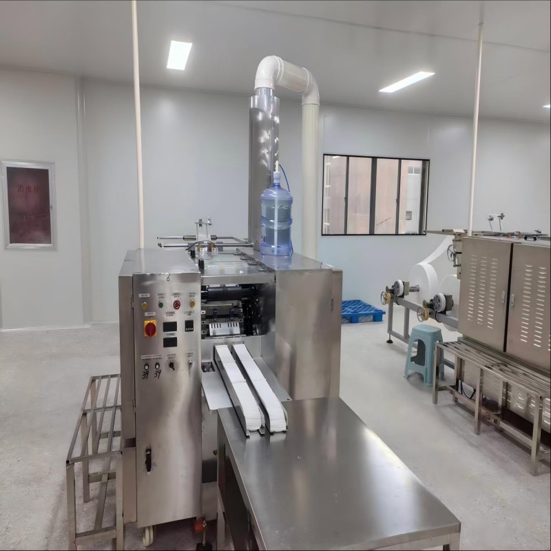 Gauze folding machine (4)