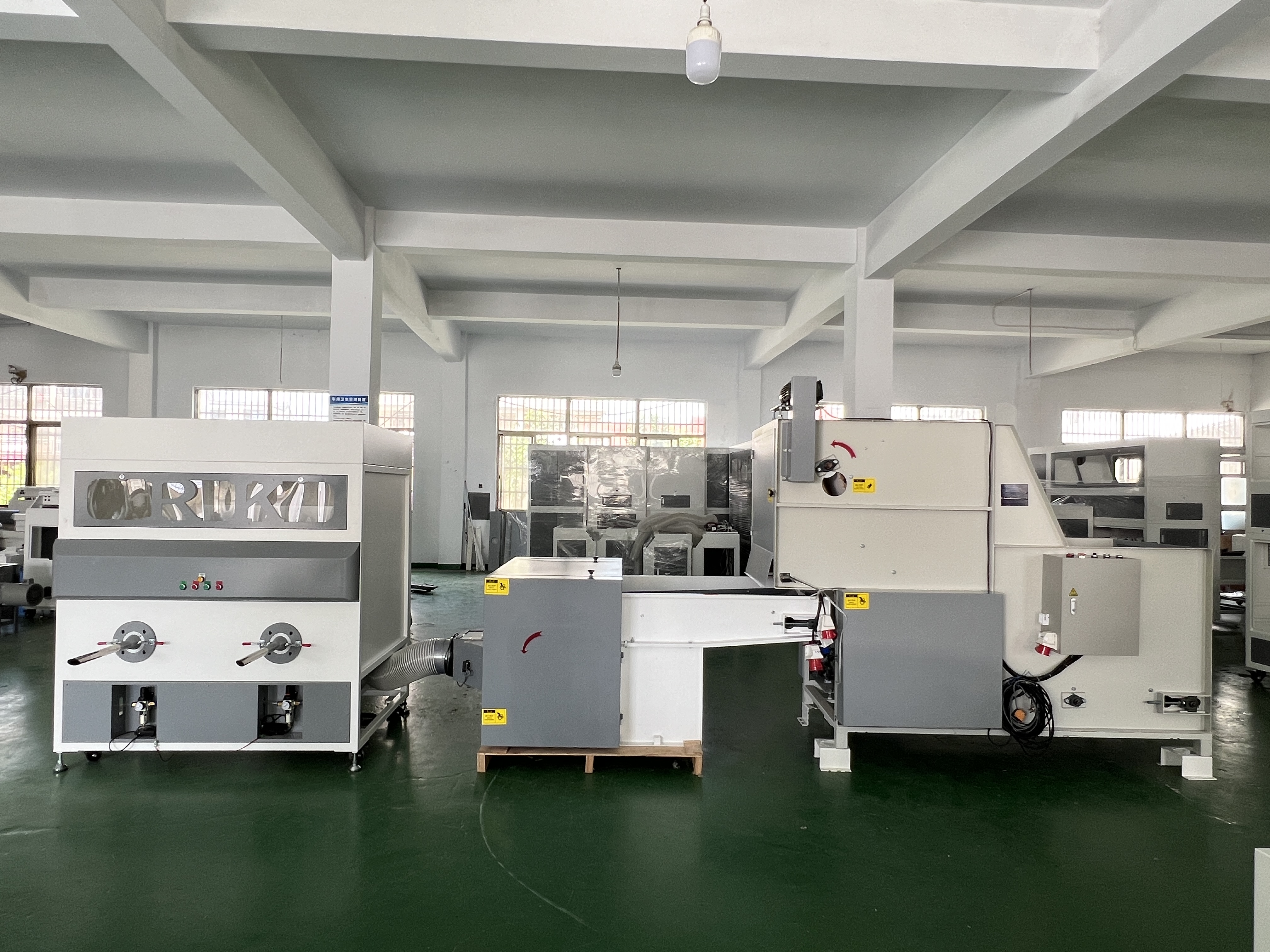 toy filling production line